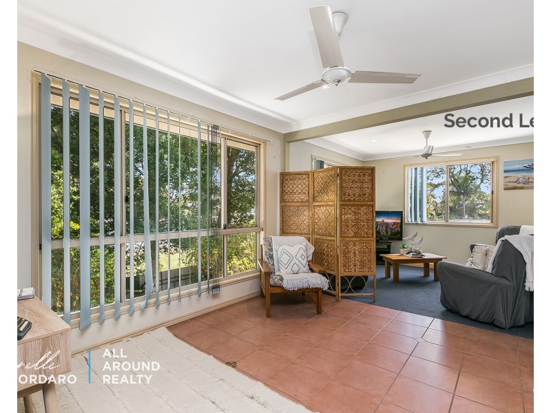 8 Sunnyside Crescent, Donnybrook QLD 4510