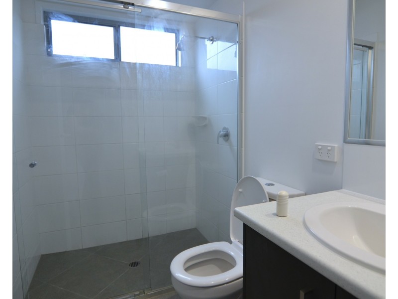 2/19 Marblewood Pl, Beerwah QLD 4519