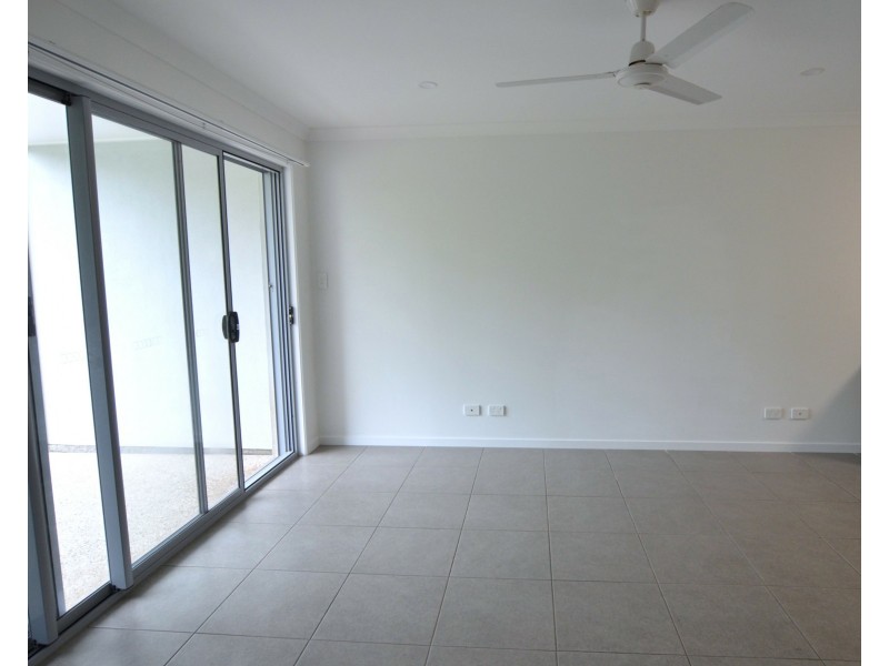 2/19 Marblewood Pl, Beerwah QLD 4519