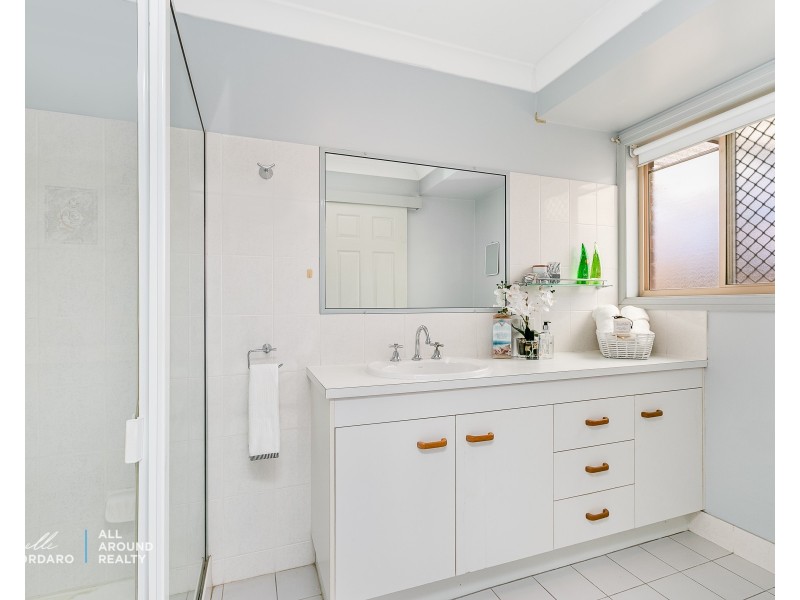 32 Pimpala Cres, Bongaree QLD 4507