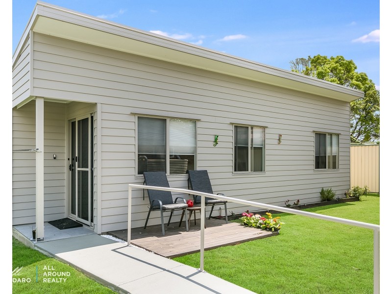 37 Matthew Flinders Dr, Caboolture South QLD 4510