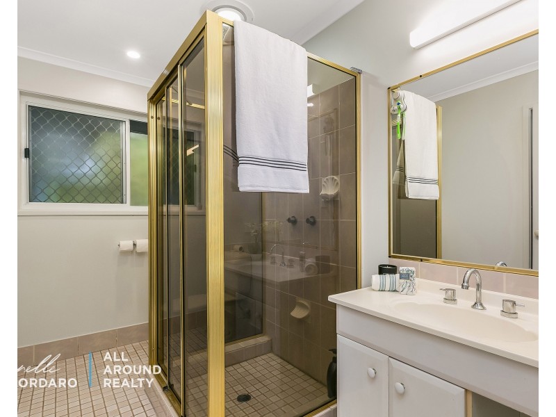 1047 Pumicestone Rd, Toorbul QLD 4510