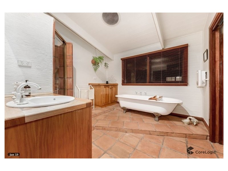 245 Palmer Road, Sunbury VIC 3429