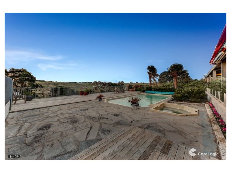 245 Palmer Road, Sunbury VIC 3429