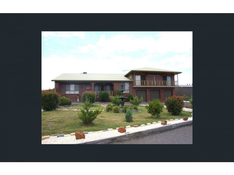 70 Dillon Court, Diggers Rest VIC 3427