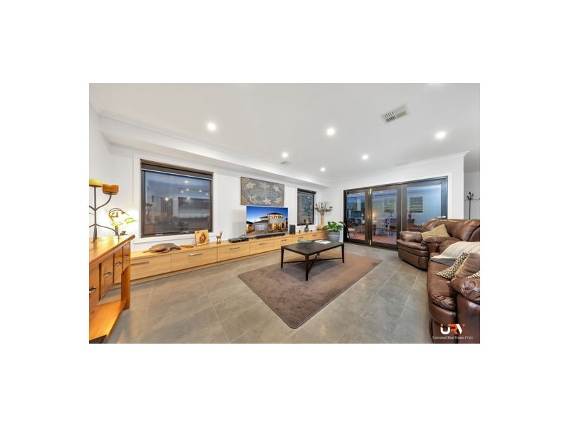 23 Dashing Road, Craigieburn VIC 3064