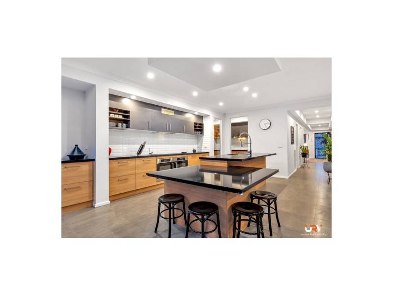 23 Dashing Road, Craigieburn VIC 3064