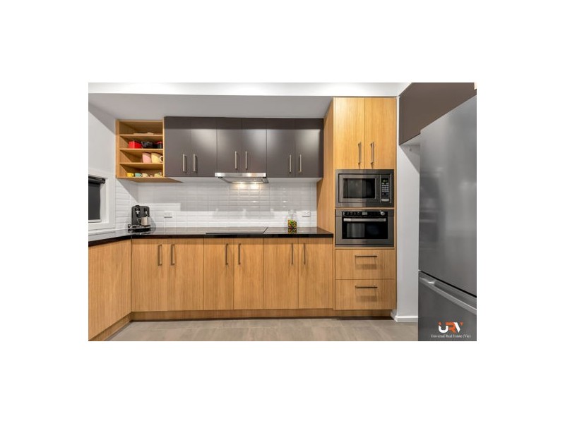 23 Dashing Road, Craigieburn VIC 3064