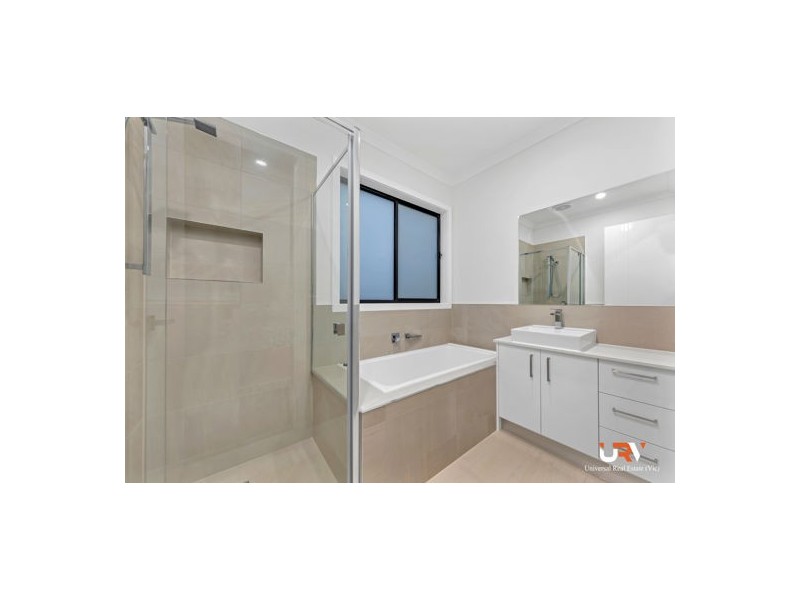 20 Angophora Crescent, Craigieburn VIC 3064