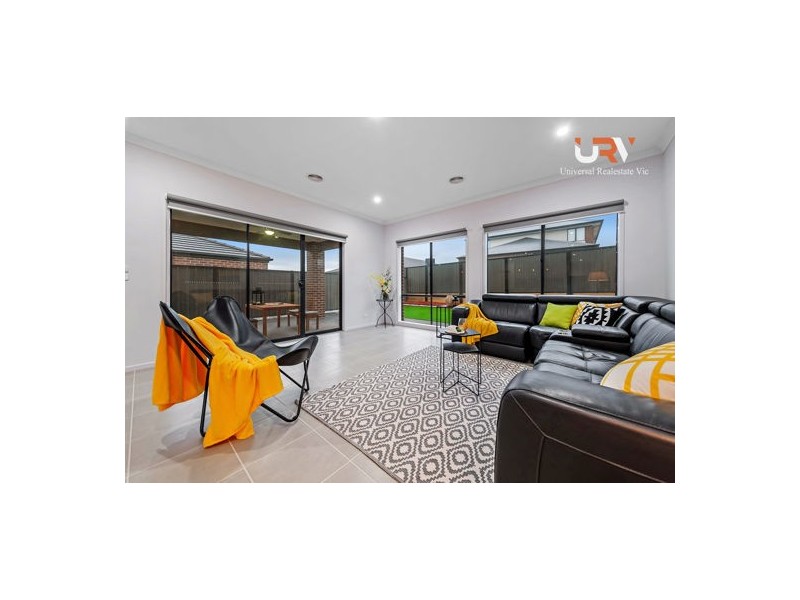 6 Montalto Street, Craigieburn VIC 3064
