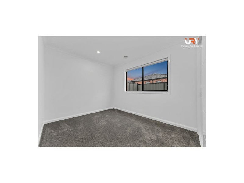 83 Featherwood Crescent, Craigieburn VIC 3064