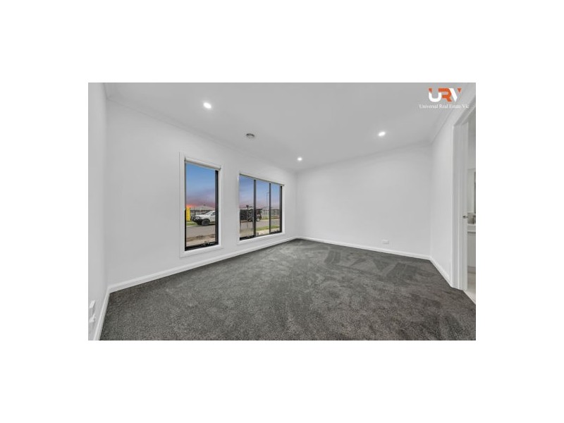 83 Featherwood Crescent, Craigieburn VIC 3064