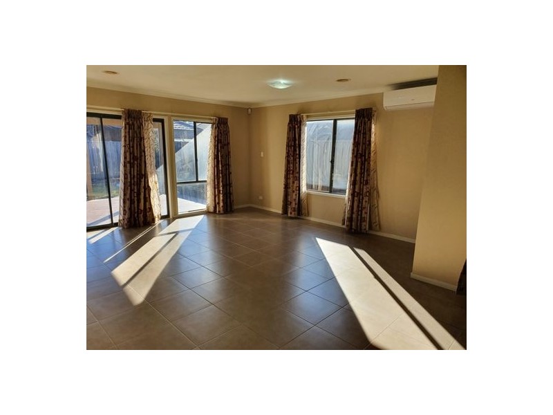 67 Newbury Bvd, Craigieburn VIC 3064