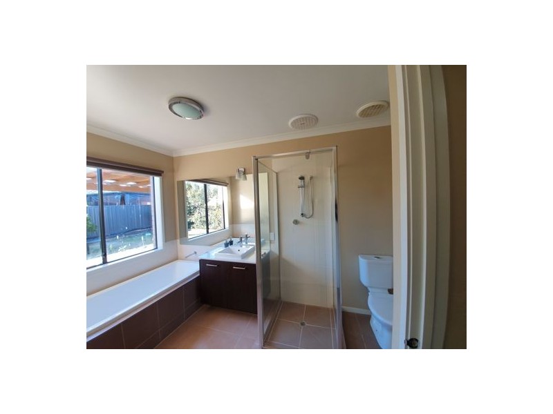 67 Newbury Bvd, Craigieburn VIC 3064