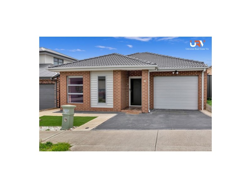 42 Natural Drive, Craigieburn VIC 3064