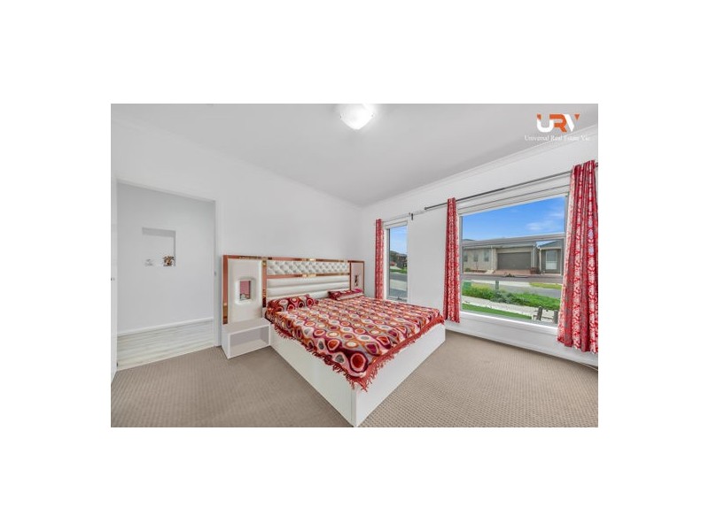 42 Natural Drive, Craigieburn VIC 3064