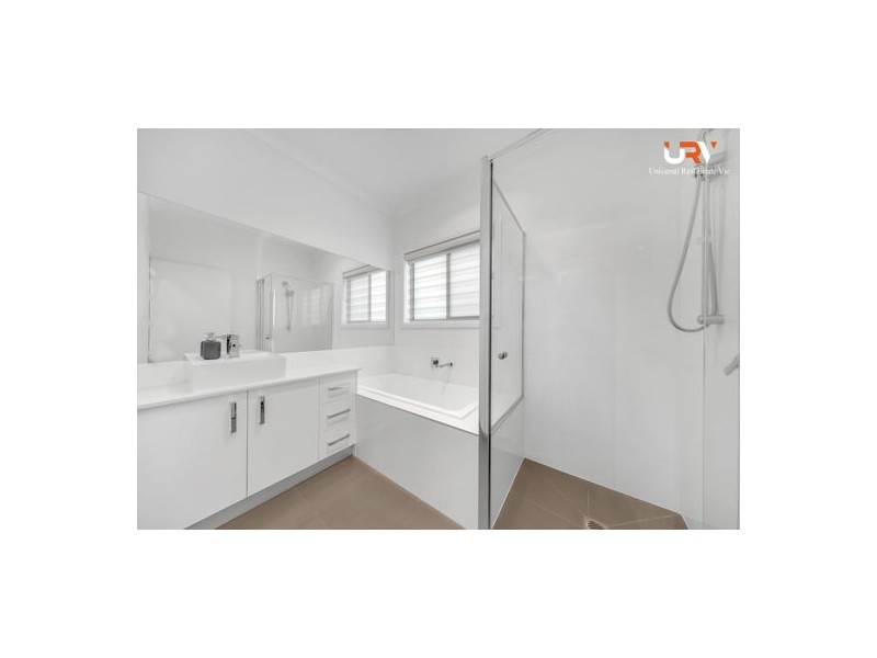 42 Natural Drive, Craigieburn VIC 3064