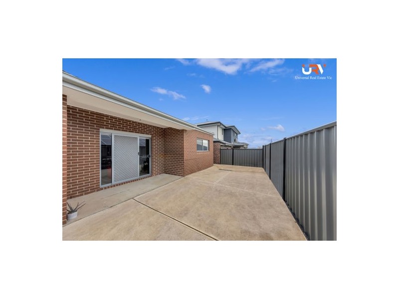 42 Natural Drive, Craigieburn VIC 3064