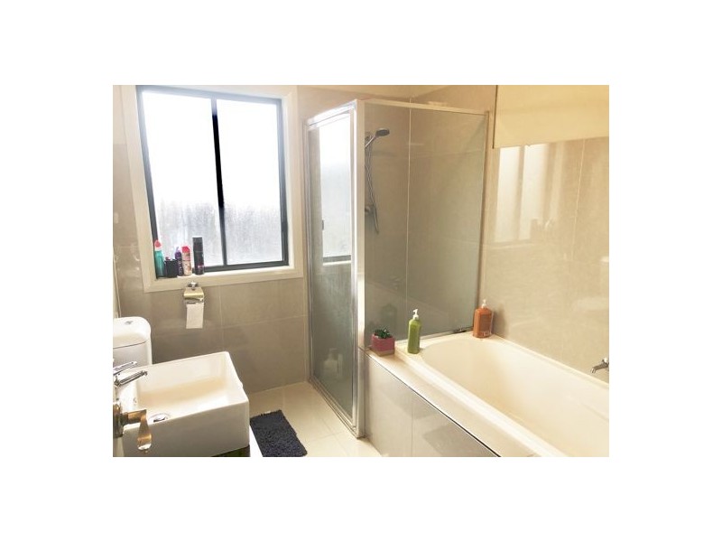 15 Crosskeys Road, Craigieburn VIC 3064