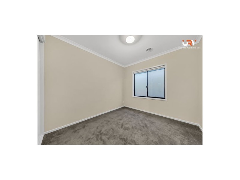 34 Kangaroo Road, Craigieburn VIC 3064