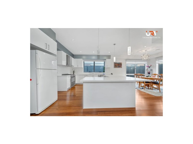 23 Essence Parkway, Craigieburn VIC 3064