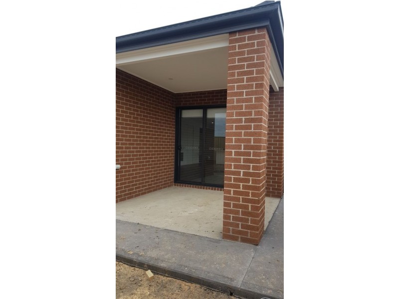 51 Latchford Drive, Mickleham VIC 3064