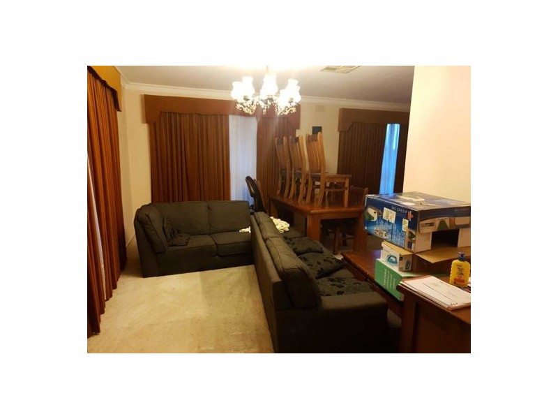 82 Hothlyn Drive, Craigieburn VIC 3064