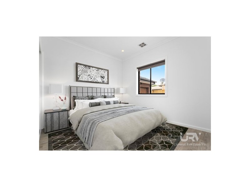 2/49 Gillingham Crescent, Craigieburn VIC 3064