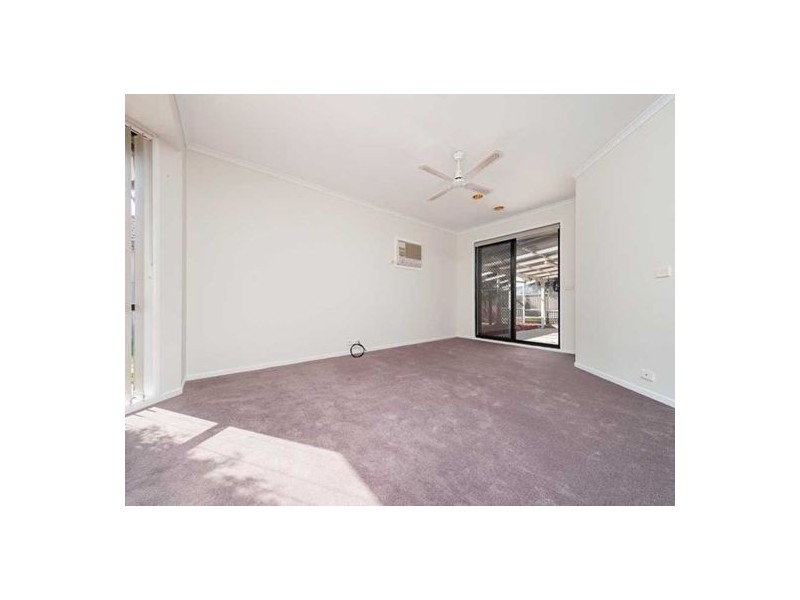 61 Banbury Crescent, Craigieburn VIC 3064