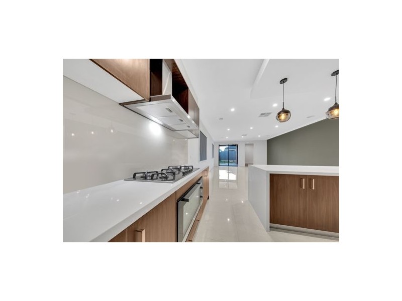 99 Moxham Drive, Kalkallo VIC 3064