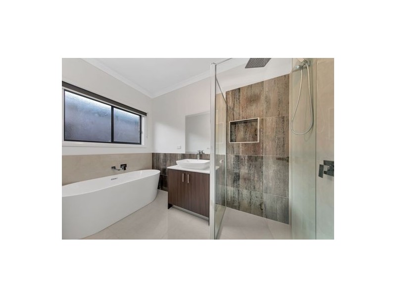 99 Moxham Drive, Kalkallo VIC 3064