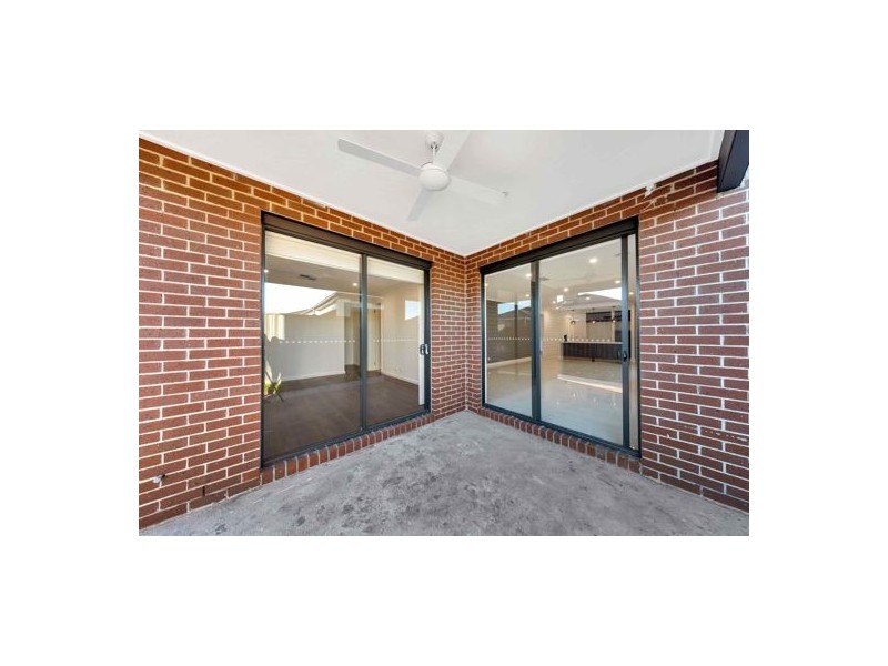 99 Moxham Drive, Kalkallo VIC 3064