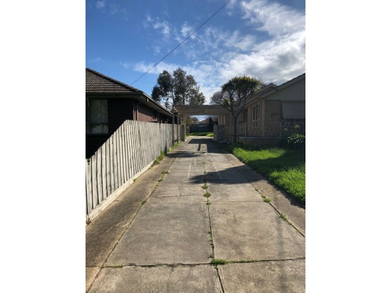 11 Hanson Road, Craigieburn VIC 3064