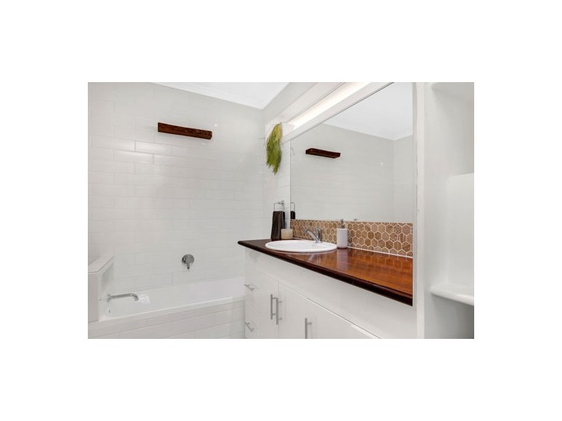 15 Plumpton Avenue, Craigieburn VIC 3064