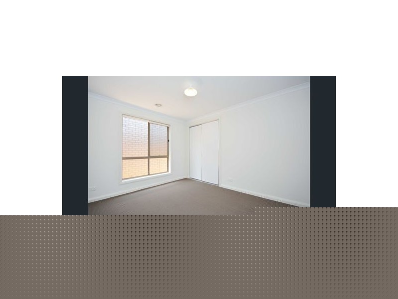 35 Hollington Drive, Mickleham VIC 3064