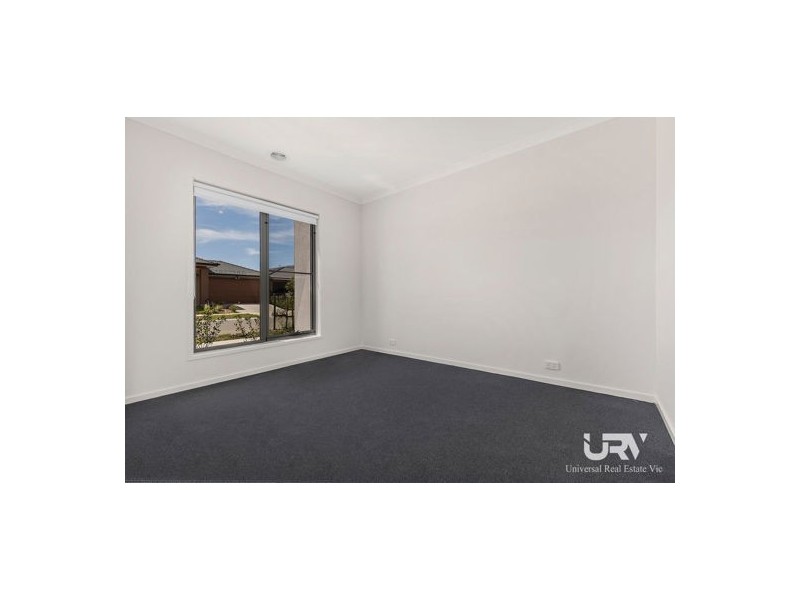 15 Olivetree Loop, Craigieburn VIC 3064