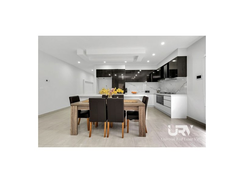 11 Allerby Crescent, Mickleham VIC 3064