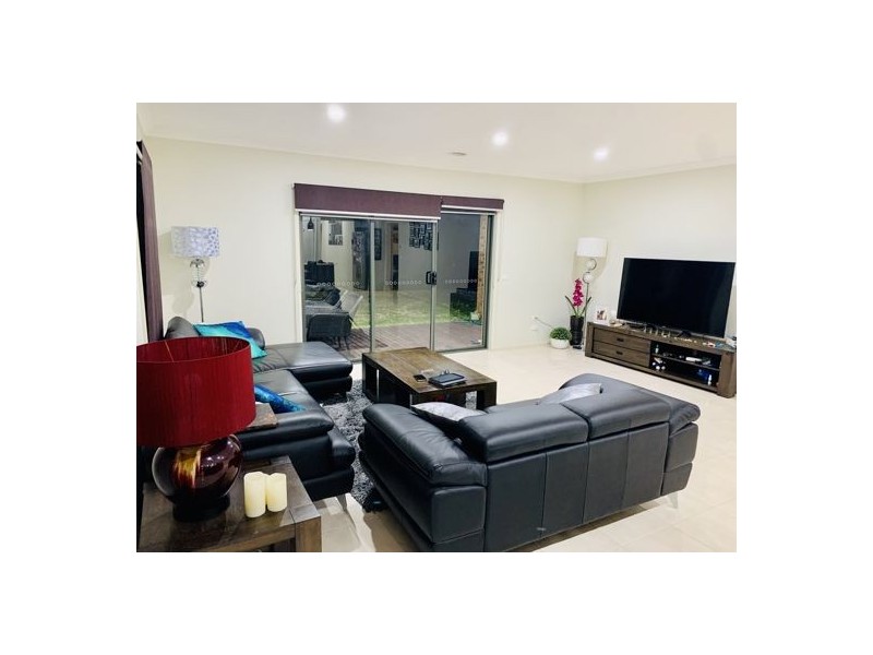 62 Bridgehaven Drive, Craigieburn VIC 3064