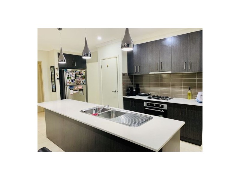 62 Bridgehaven Drive, Craigieburn VIC 3064