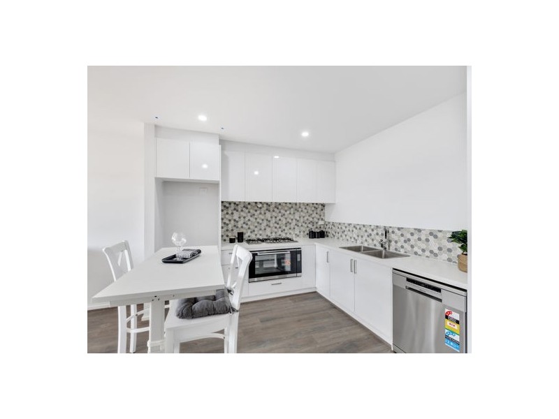 42 Nightingale Road, Mickleham VIC 3064