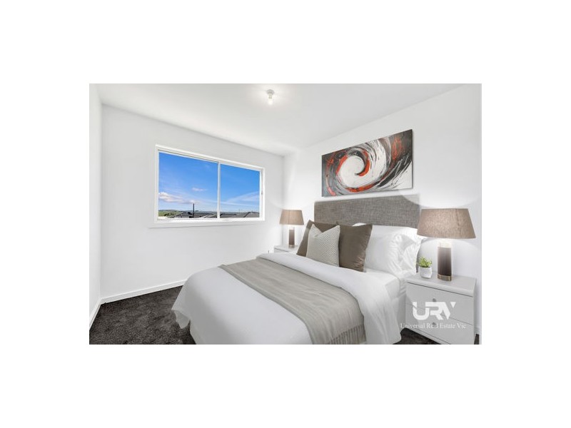 42 Nightingale Road, Mickleham VIC 3064