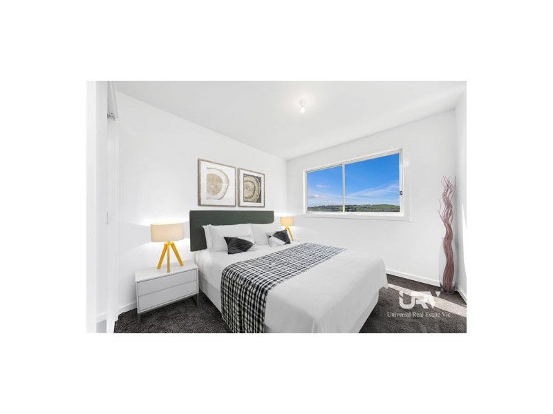 42 Nightingale Road, Mickleham VIC 3064