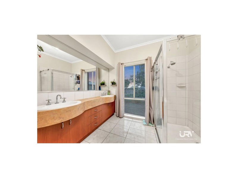 50 FIRST AVENUE, Eden Park VIC 3757