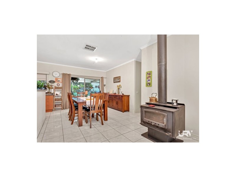 50 FIRST AVENUE, Eden Park VIC 3757