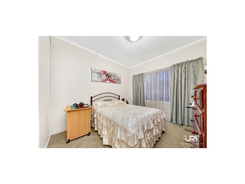 50 FIRST AVENUE, Eden Park VIC 3757