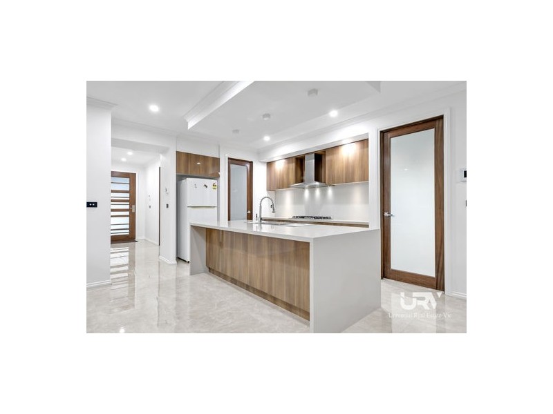 6 Tarlo Court, Craigieburn VIC 3064