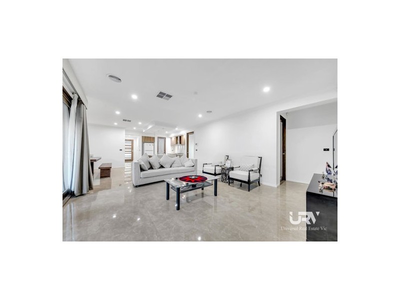 6 Tarlo Court, Craigieburn VIC 3064