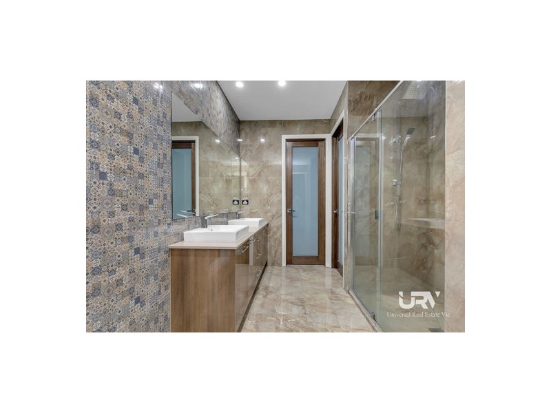 6 Tarlo Court, Craigieburn VIC 3064