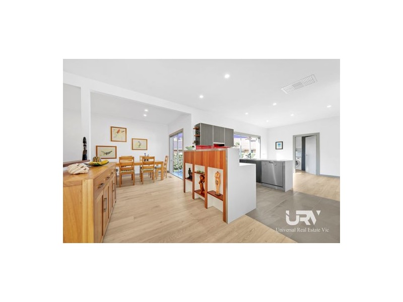 1 KENT COURT, Craigieburn VIC 3064