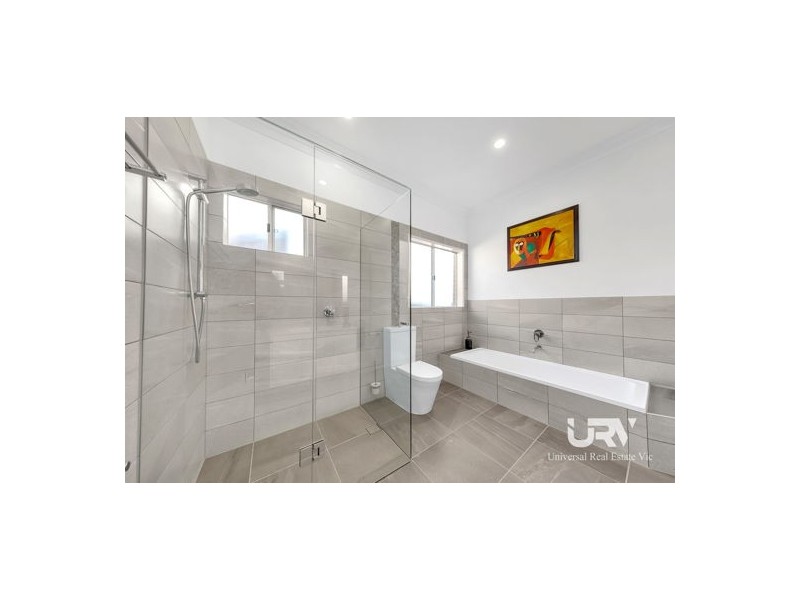 1 KENT COURT, Craigieburn VIC 3064